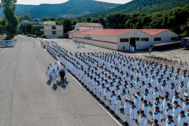 Πήρε το όπλο του και ο Φ.Κουβέλης: Πολεμική ομιλία προς ναύτες της Β’ ΕΣΣΟ!